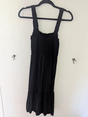 Gap Black Smocked Sundress with Wide Straps Size Medium
